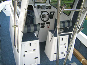 boat_mozcat28_console_built_by_yamaha_marine_service_mozambique